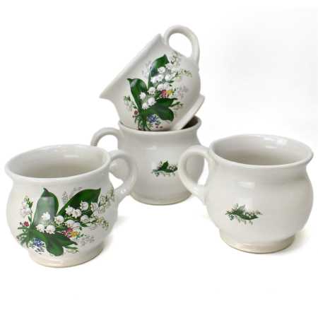 vier weiße keramik tassen von 0,35 liter inhalt verziert mit maiglöckchen